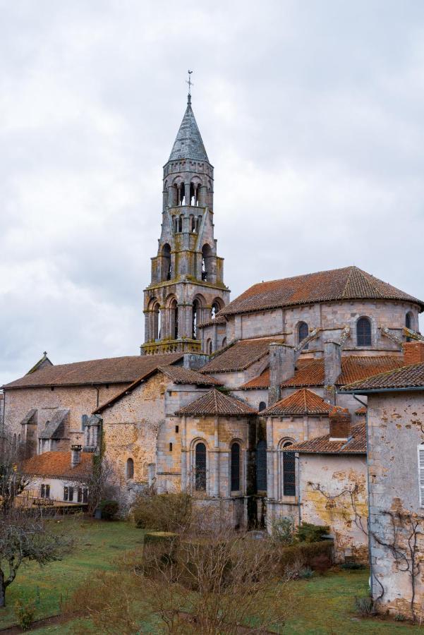 Chambre D Hote "Sous Le Clocher" Saint-Leonard-de-Noblat Exterior photo